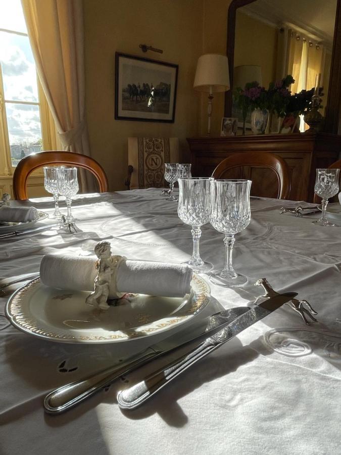 Chateau De Varaize Extérieur photo